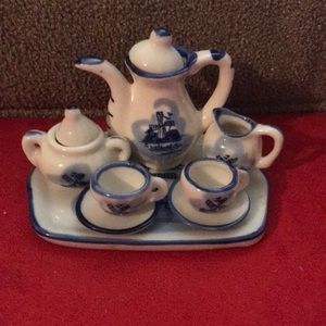 Holland Tea Set!